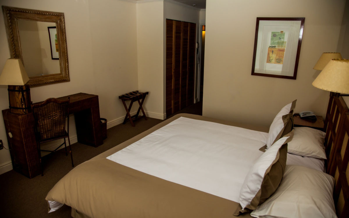 Antarktische Halbinsel (King George Island) – Flug ex Lakutaia Lodge (Feuerland/Chile)