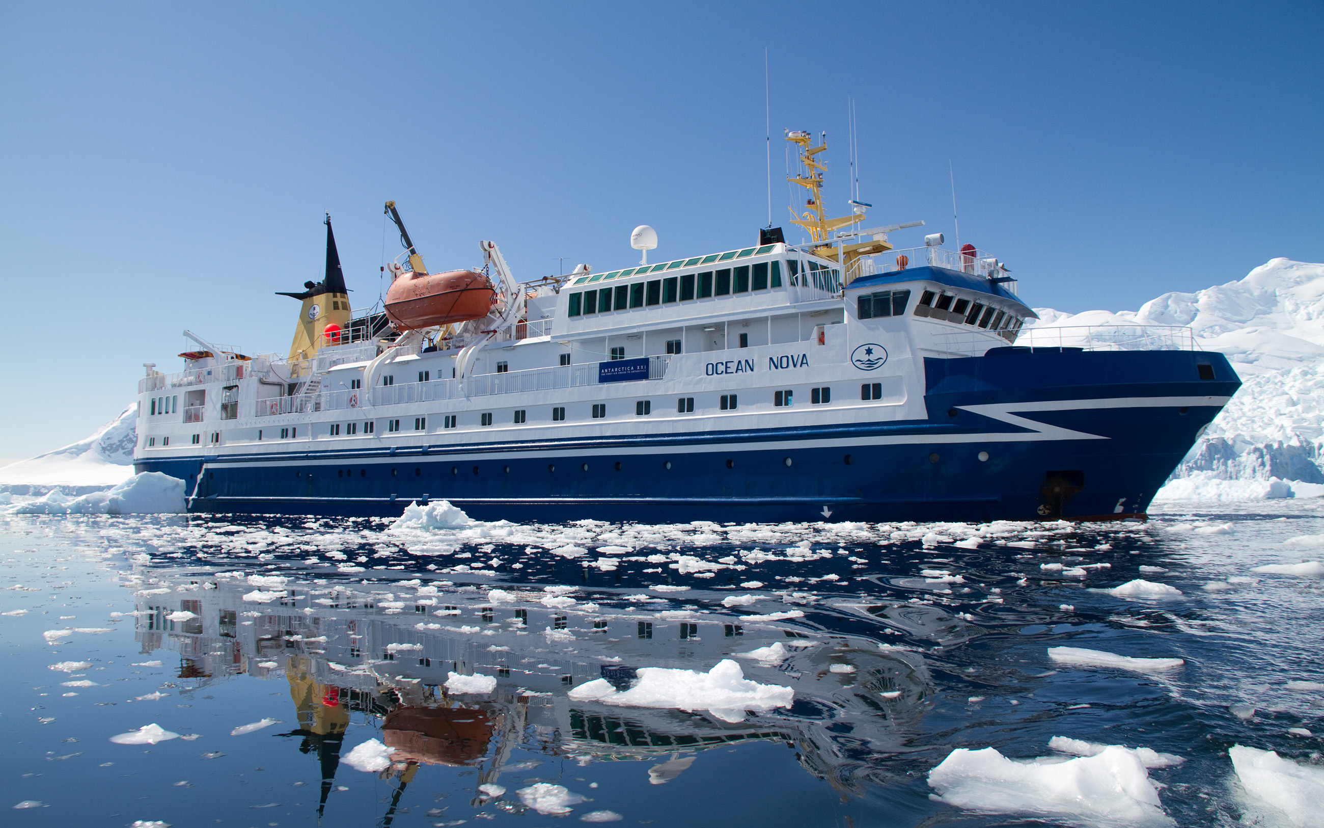 Bild des Schiffes OCEANNOVA - Small Ship Cruises -  78 Gäste