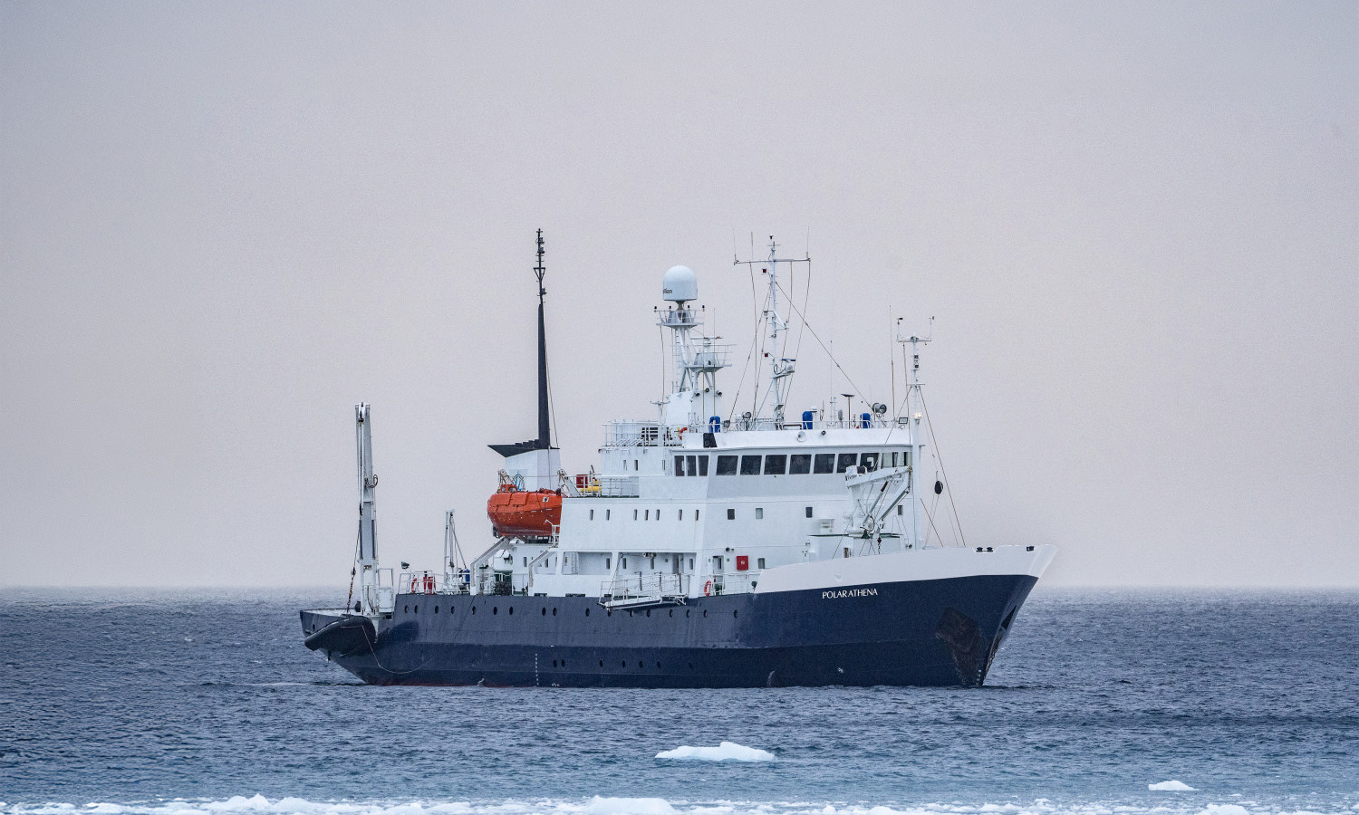 Bild des Schiffes POLAR ATHENA - Micro Cruises - 42 Gäste